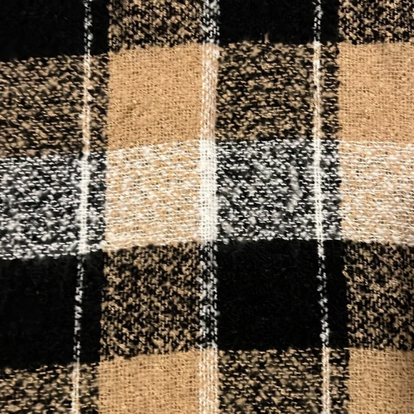 BP Plaid Scarf - Picture 5 of 6